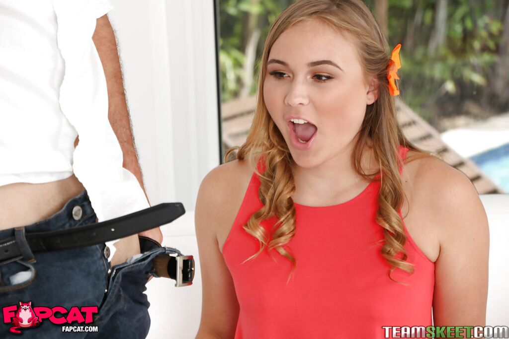 Upskirt Huge Dick - Cute Teen Girl Alyssa Cole Flashing Upskirt Panties While Sucking Large Dick  - FAPCAT