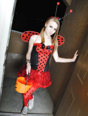 Sassy blonde babe has no panties under her halloween outfit