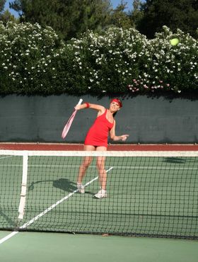 Curvy brunette Penny Flame flaunts hot shape in tight dress at the tennis lawn