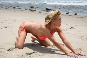 Busty beach babe Krissy Lynn romps in the sand in bikini & hot workout clothes
