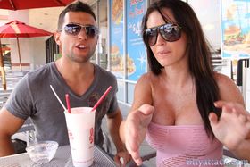 MILF with big perky breasts Jenna Presley got fucked by the pool