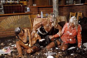 European fetish lady Anita Queen is into messy foodplay with her friends