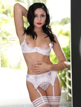 Slender brunette in white lingerie Ariana Marie shows her medium tits outdoors
