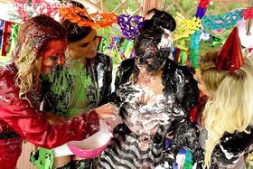 Fetish babe Alyssia Loop is into messy foodplay party with her friends
