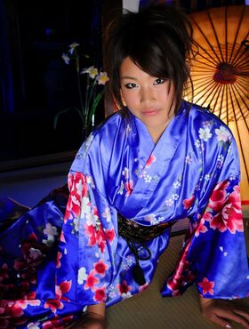 Japanese cutie is super alluring in her kimono