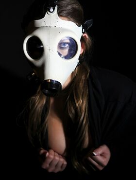 Dani in a gasmask