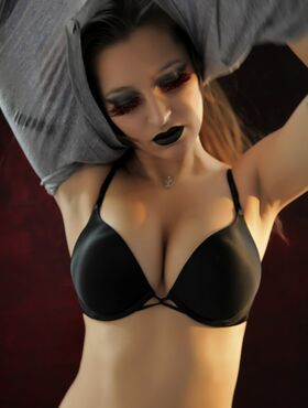 Sexy Dani the vampire