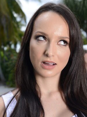 Brazzers - Hot brunette teen Lexi Luna picks 1 guy from a car full of jerks and does him