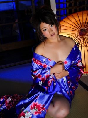 Nippon HD - Japanese cutie is super alluring in her kimono